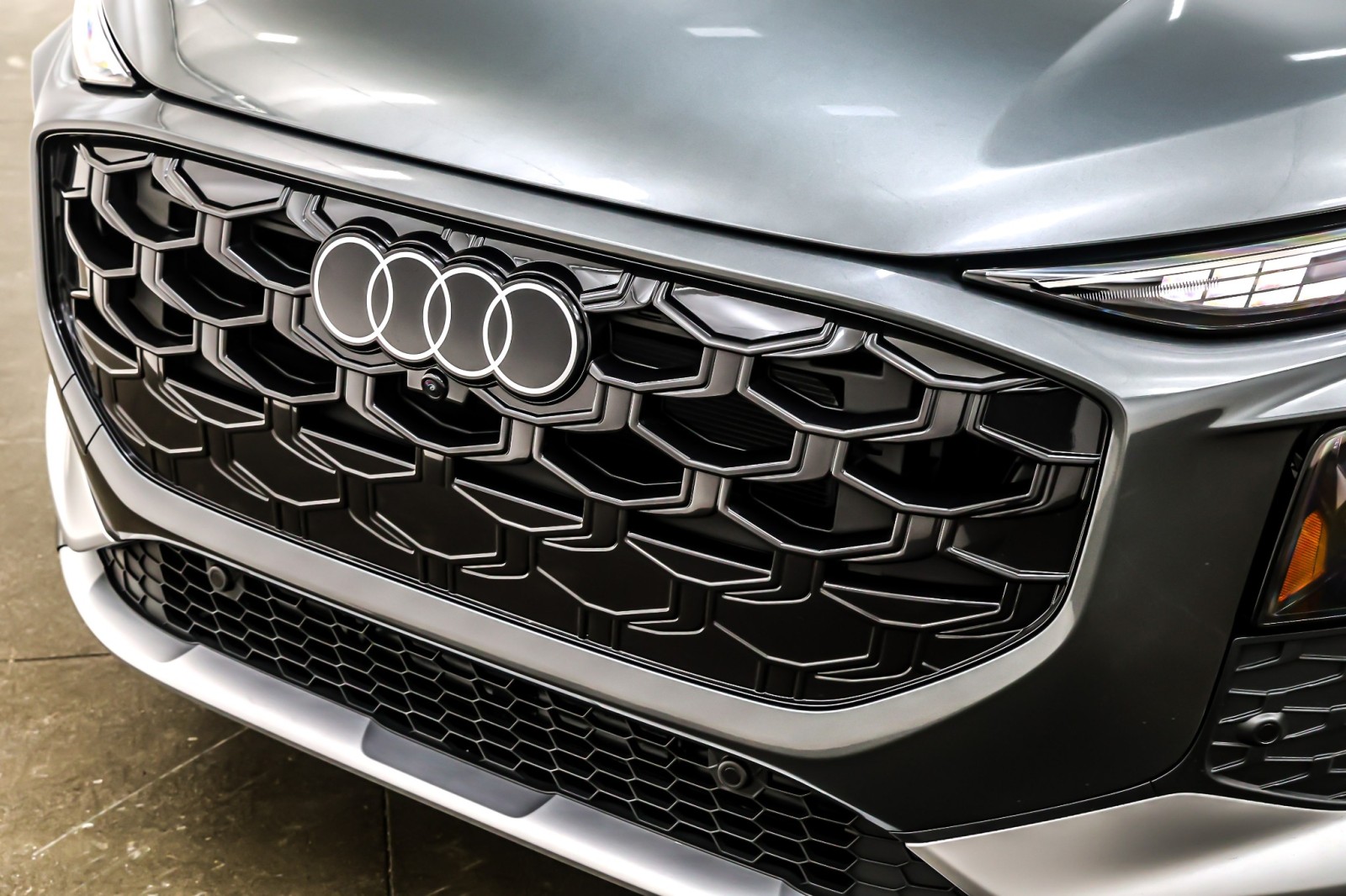 New 2026 Daytona Gray Pearl Effect Audi S line quattro image 13