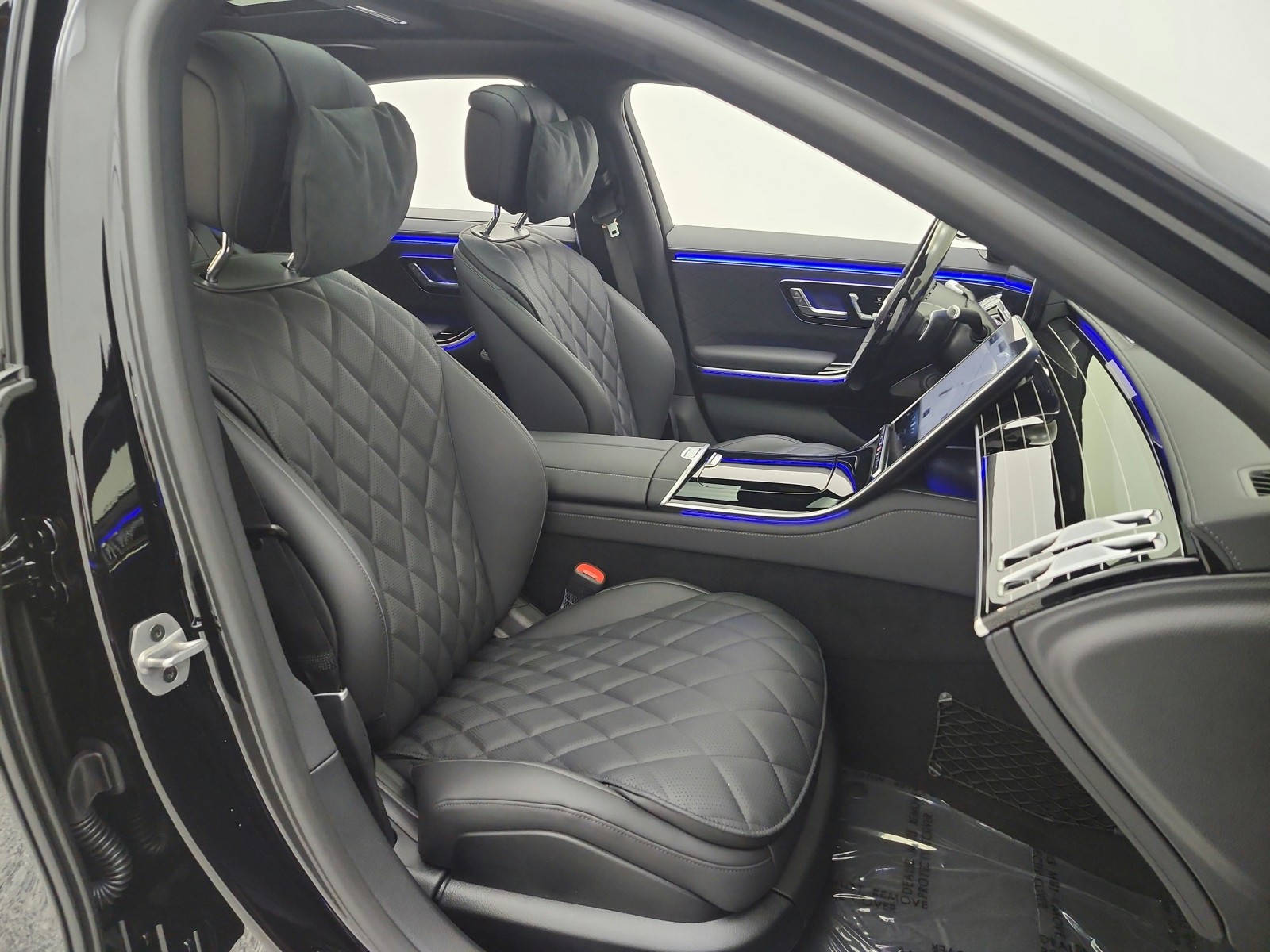 New 2026 Obsidian Black Metallic Mercedes-Benz S 500 4MATIC® Sedan image 15