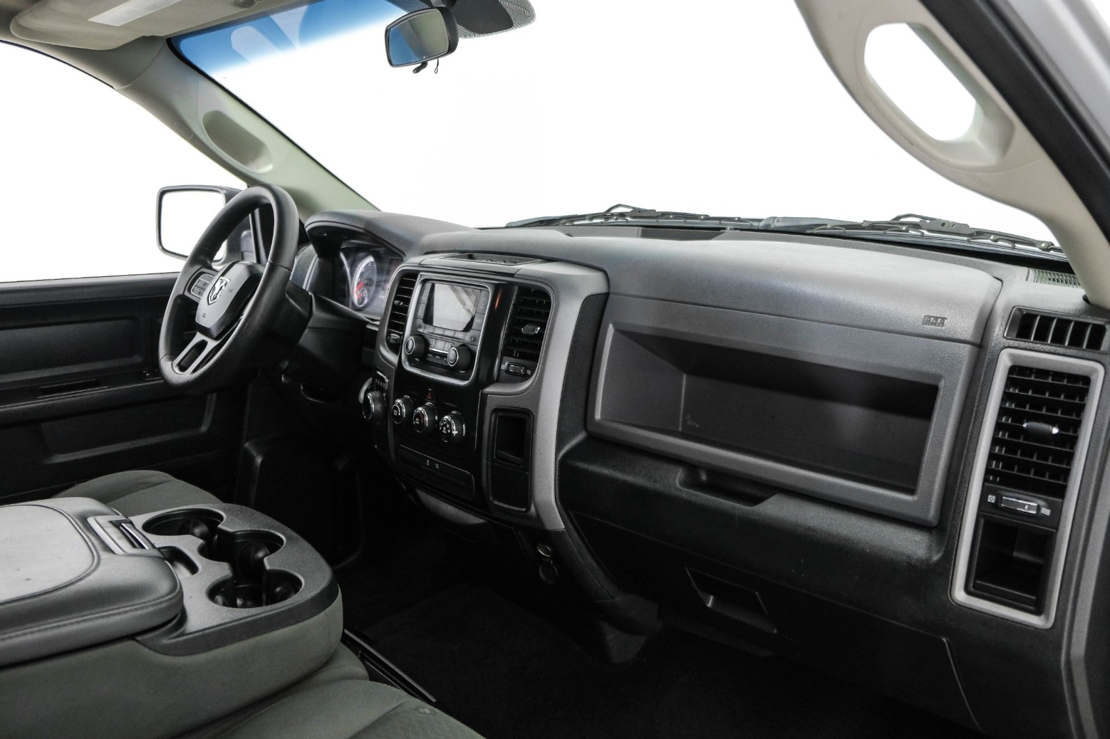 2015 Ram 1500 TRADESMAN CREW CAB AUTOMATIC CRUISE CONTROL TOW HI 10