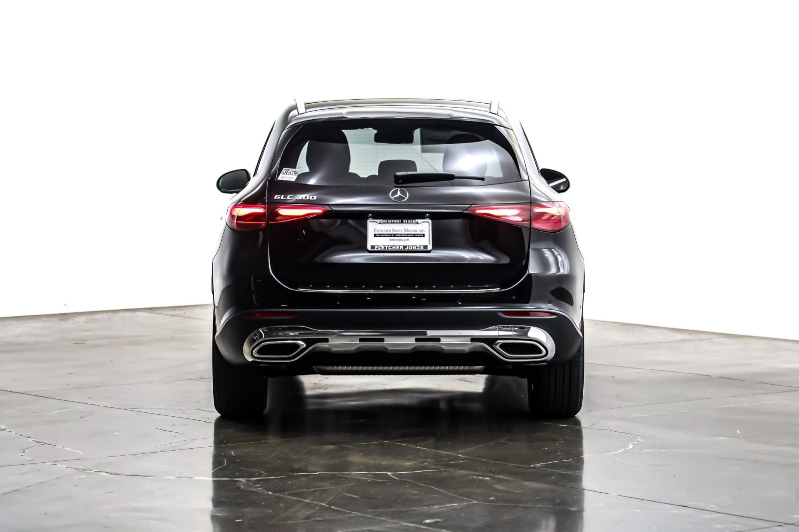 New 2026 Black Mercedes-Benz GLC 300 SUV image 3