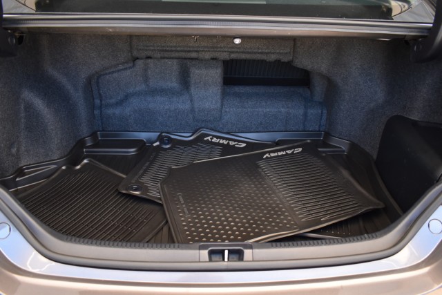 2015 Toyota Camry Hybrid Hybrid Leather Heated Front Seats Keyless Start Sa 42