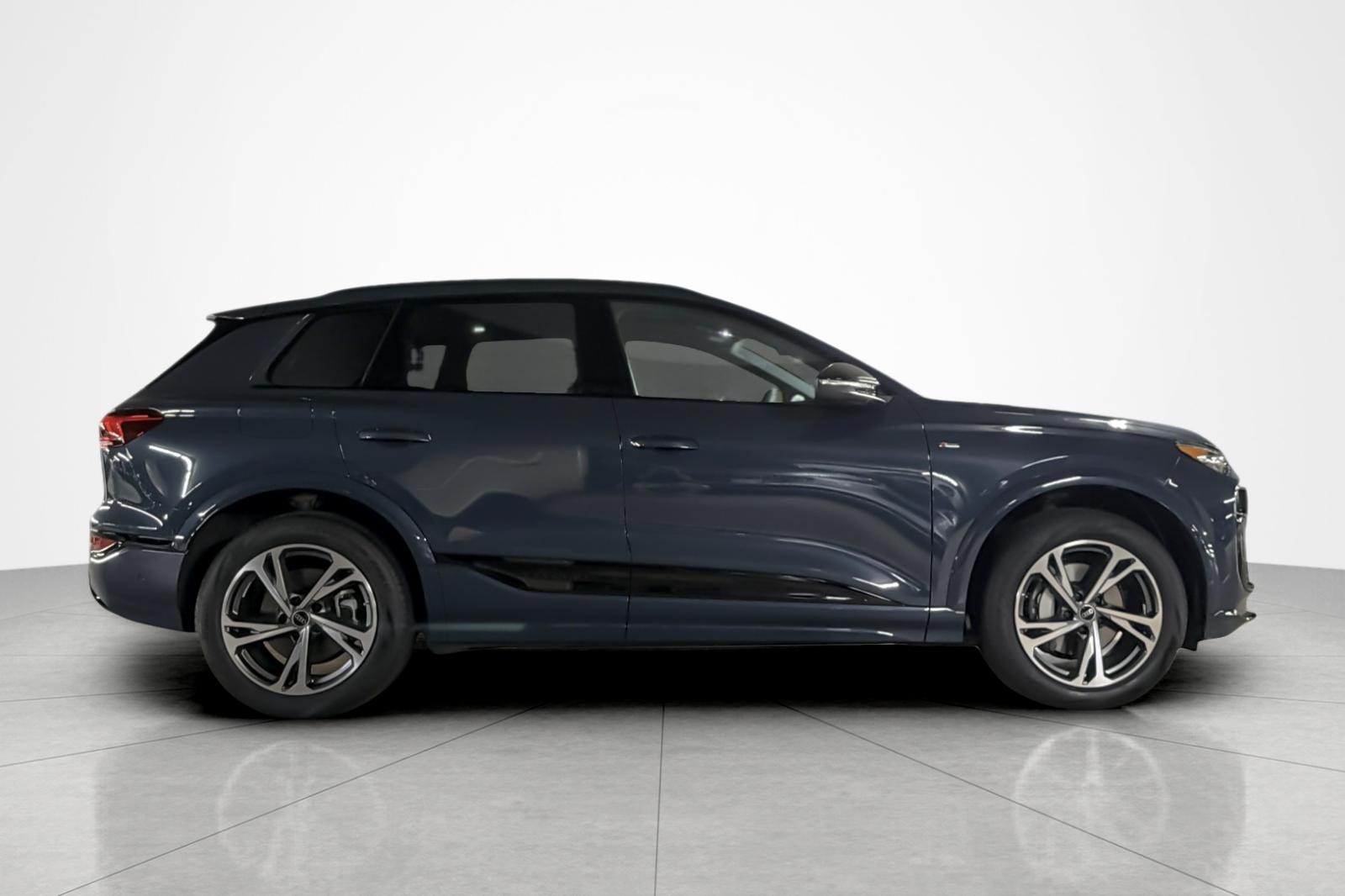 New 2027 Plasma Blue Metallic Audi Premium Plus quattro image 7