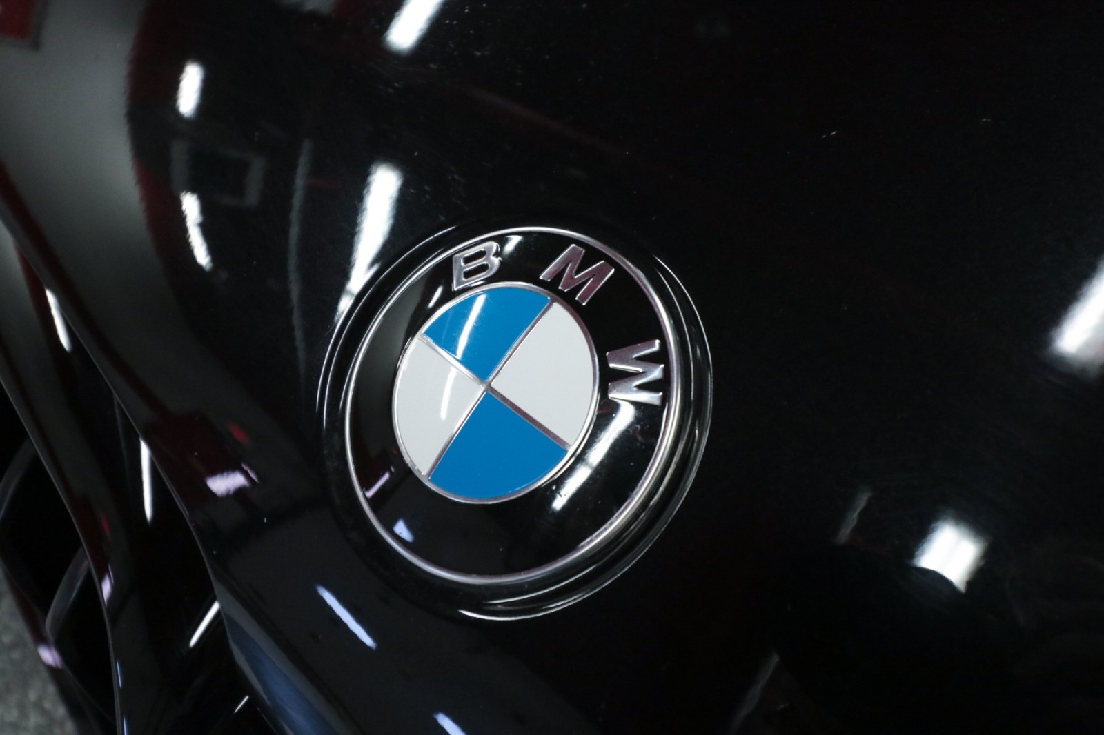 Used Car 2022 Bmw 5 Series  M550i Xdrive For Sale Under $60,000 In Austin, Texas