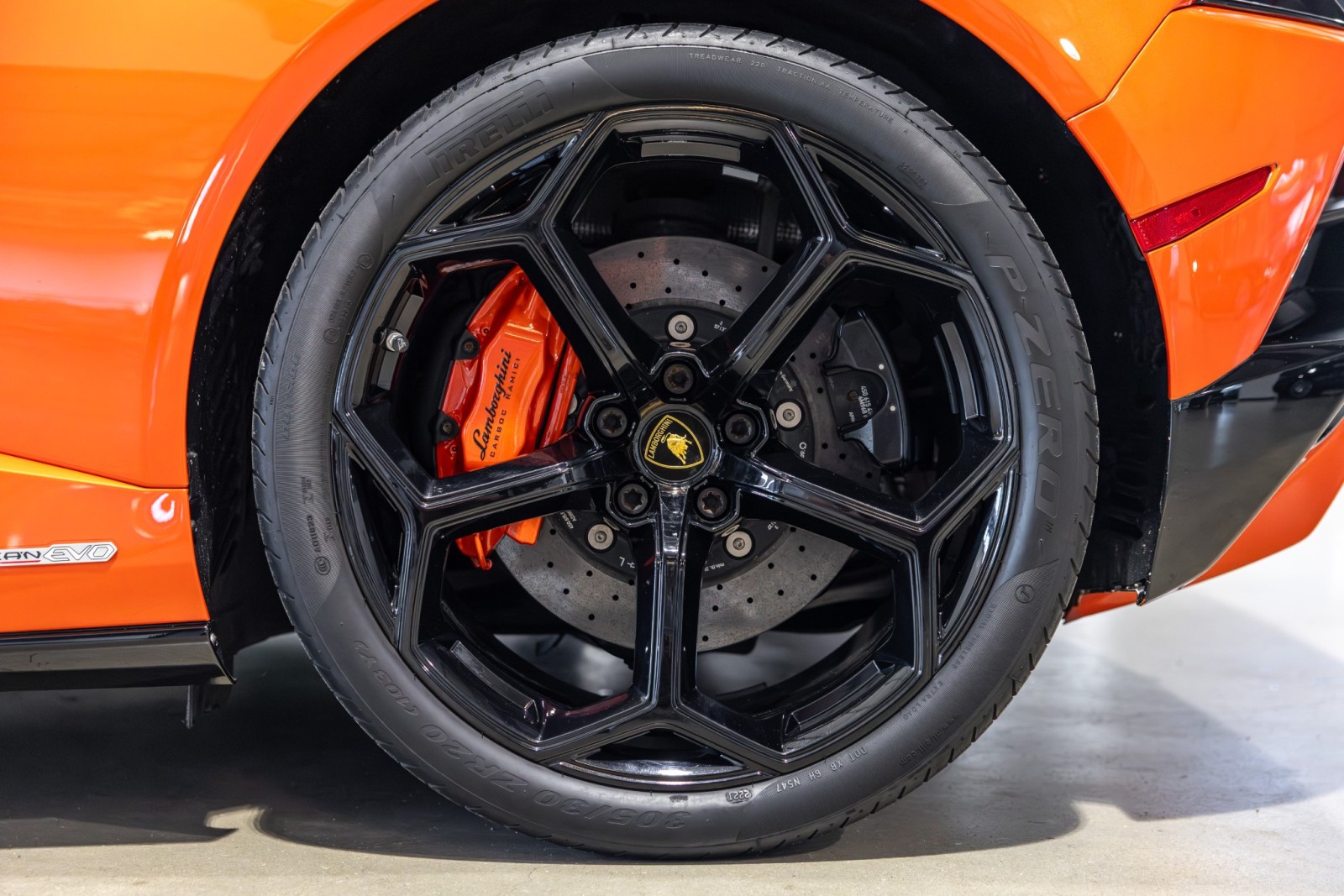 Used Car 2020 Lamborghini Huracan Evo  For Sale Under $290,000 In Boerne, Texas