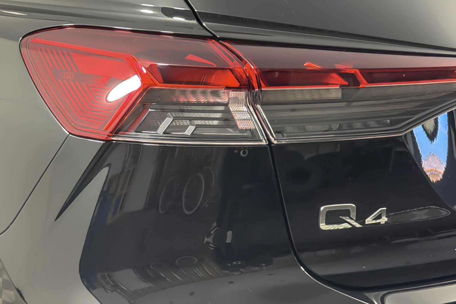 Certified Used 2024 Mythos Black Metallic Audi Prestige 50 quattro image 27