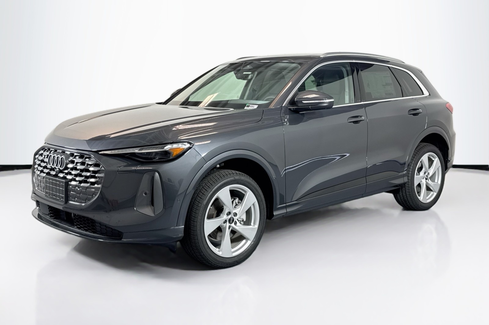 2025 Audi New Q5 Premium Plus's photo