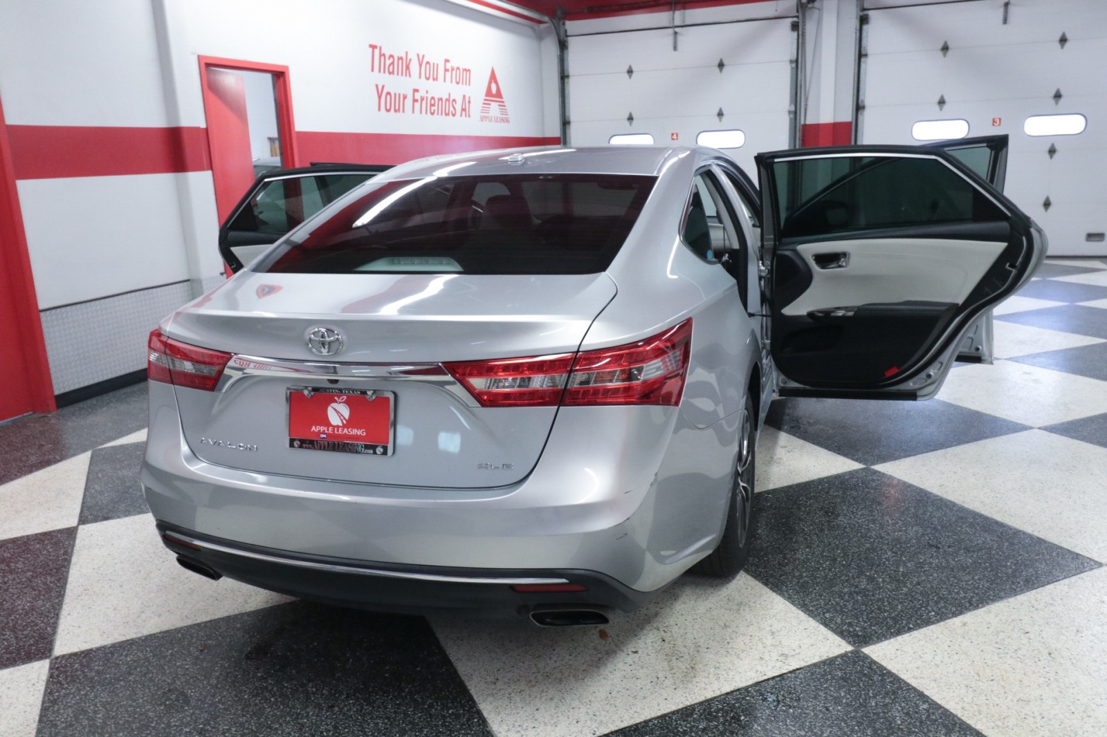 Used Car 2018 Toyota Avalon  Xle Premium For Sale Under $25,000 In Austin, Texas