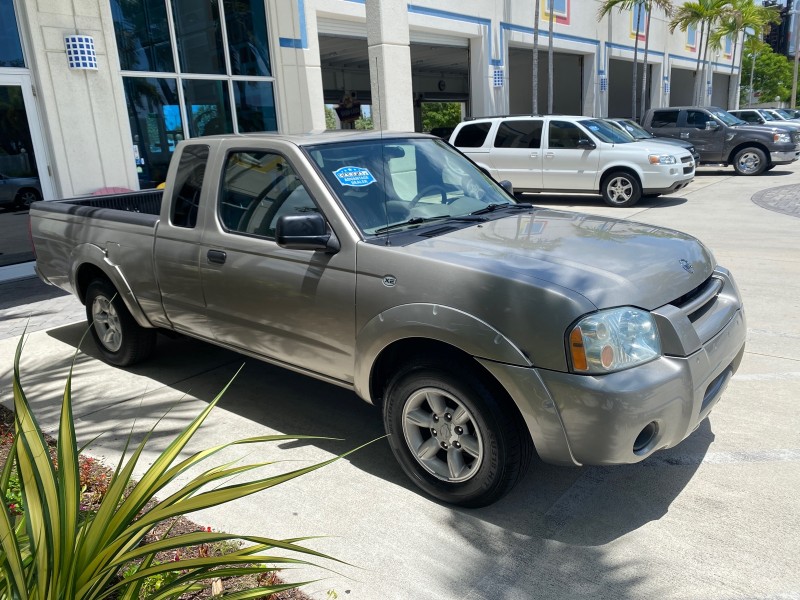 2004 Nissan Frontier 2WD XE LOW MILES 70,694 PU in , 