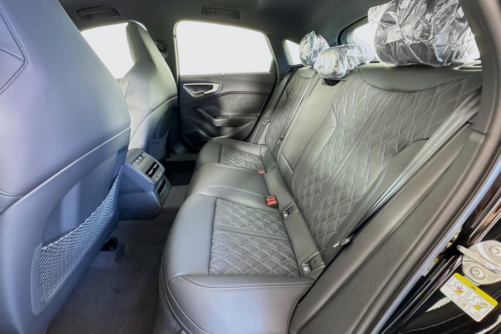 New 2025 Mythos Black Metallic Audi Premium Plus 3.0 TFSI quattro image 23