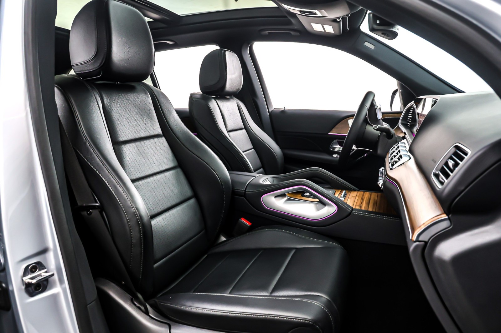 New 2025 Cirrus Silver Metallic Mercedes-Benz GLE 450e image 7