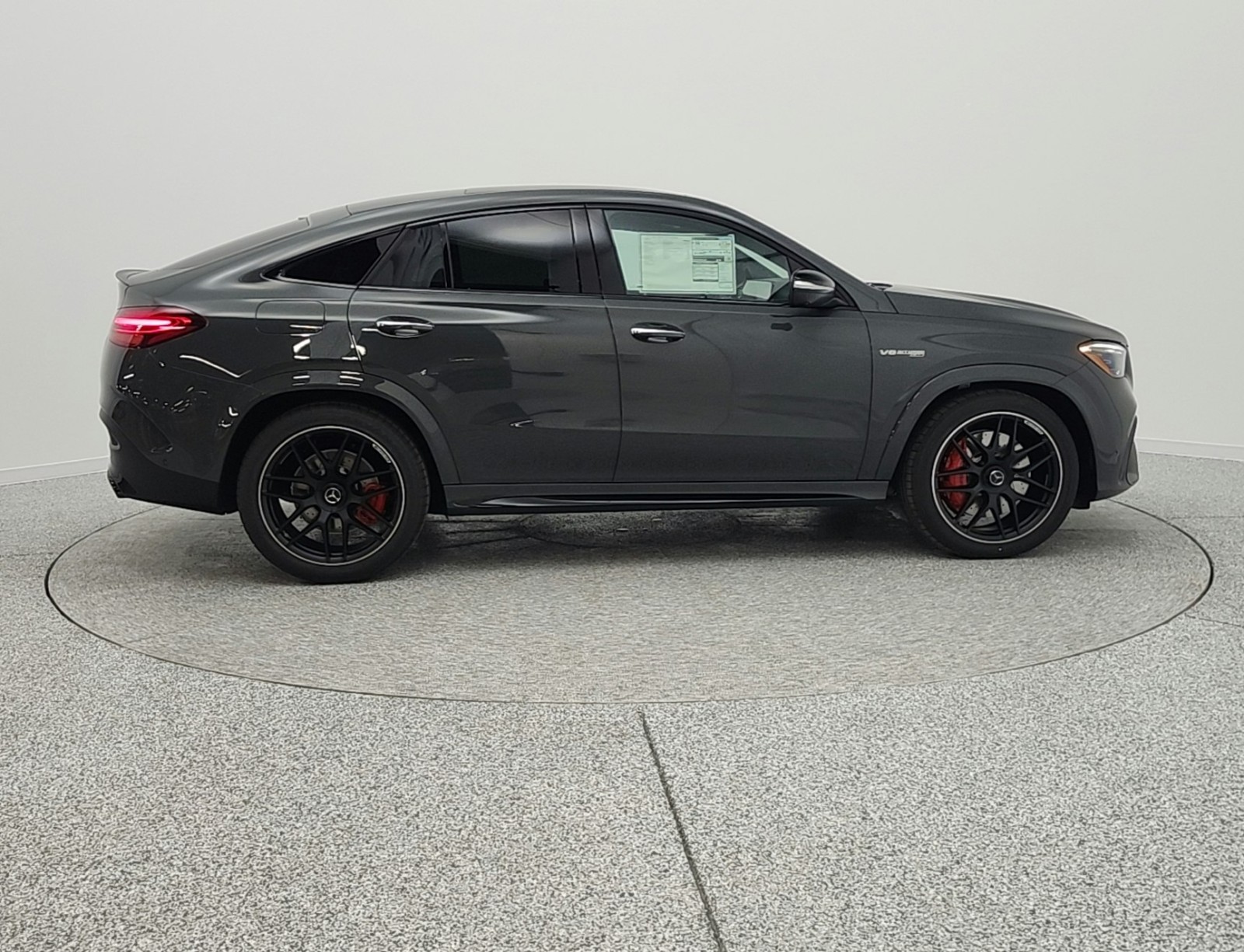 New 2026 MANUFAKTUR Silicon Grey Mercedes-Benz AMG® GLE 63 S image 4