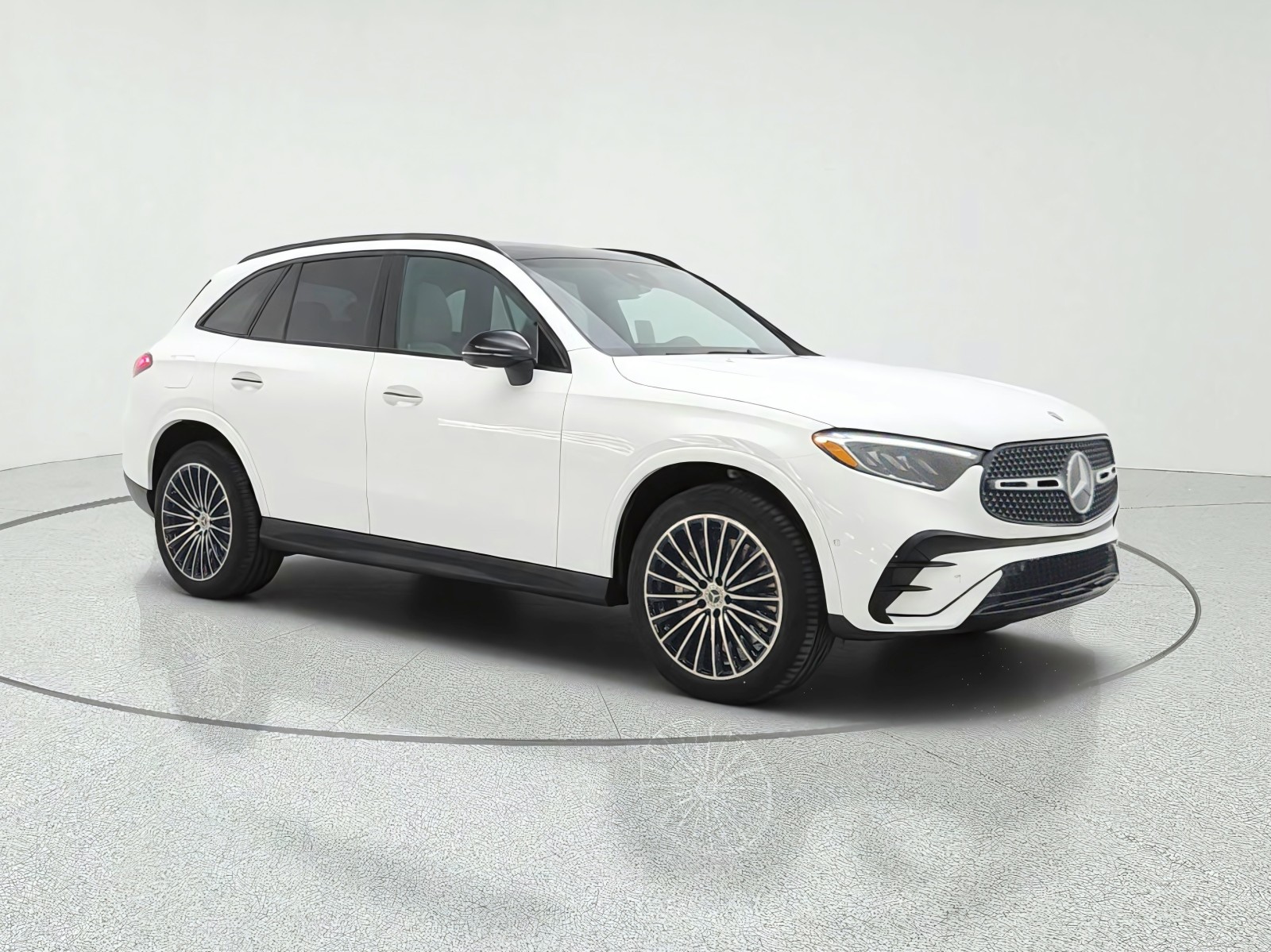 New 2027 Polar White Mercedes-Benz GLC 300 SUV image 3