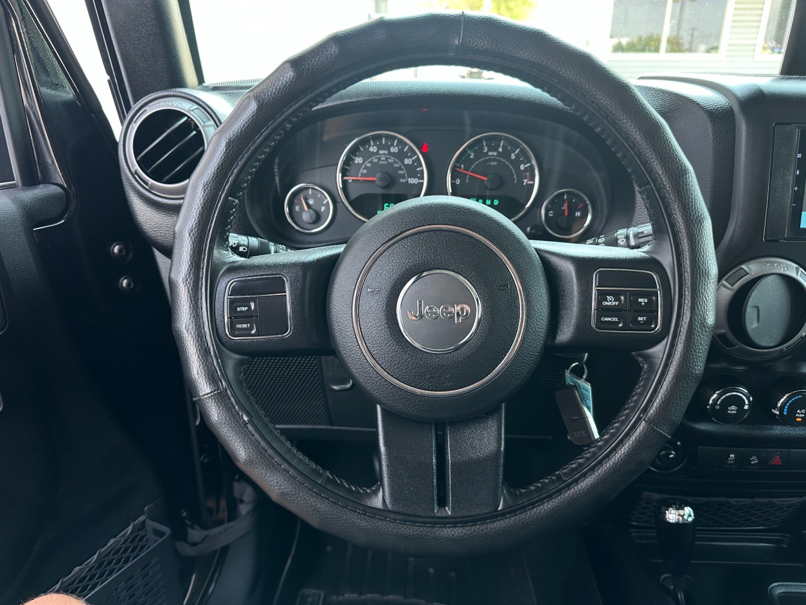 2017 Jeep Wrangler Unlimited Freedom 14