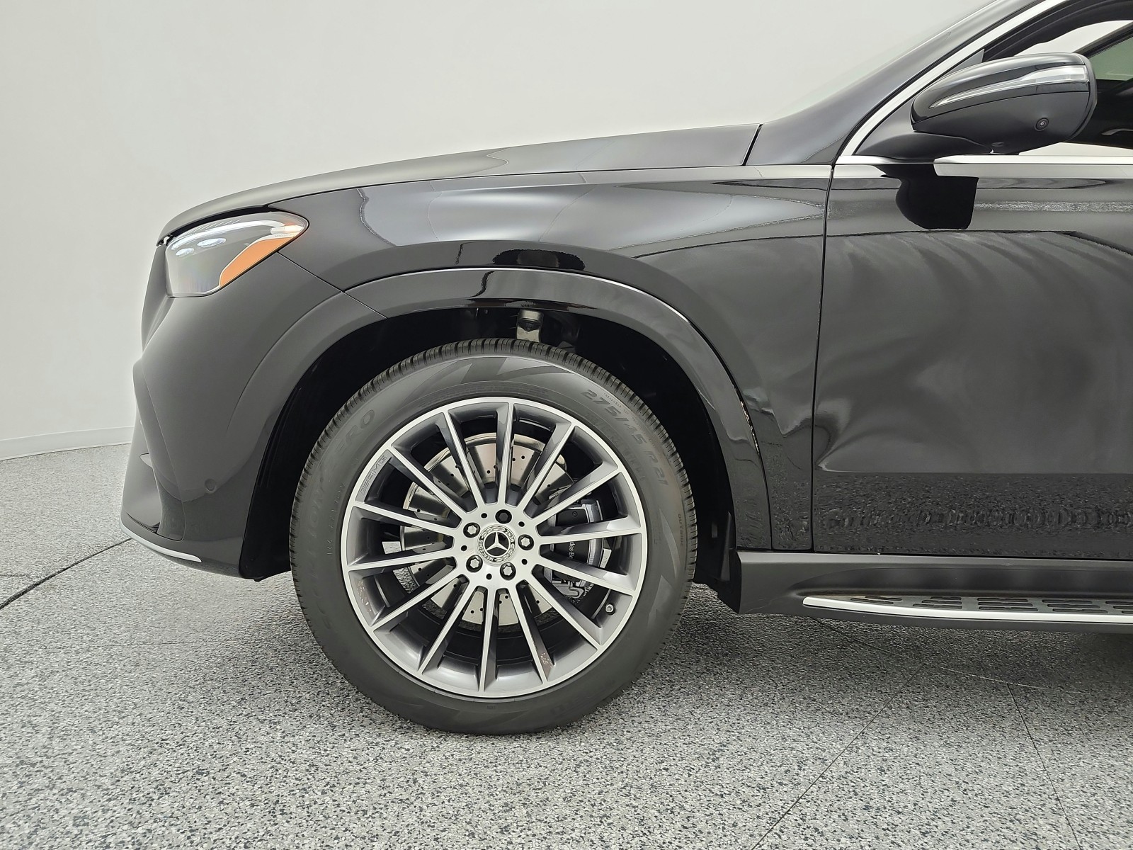 New 2026 Black Mercedes-Benz GLE 450 4MATIC® SUV image 13
