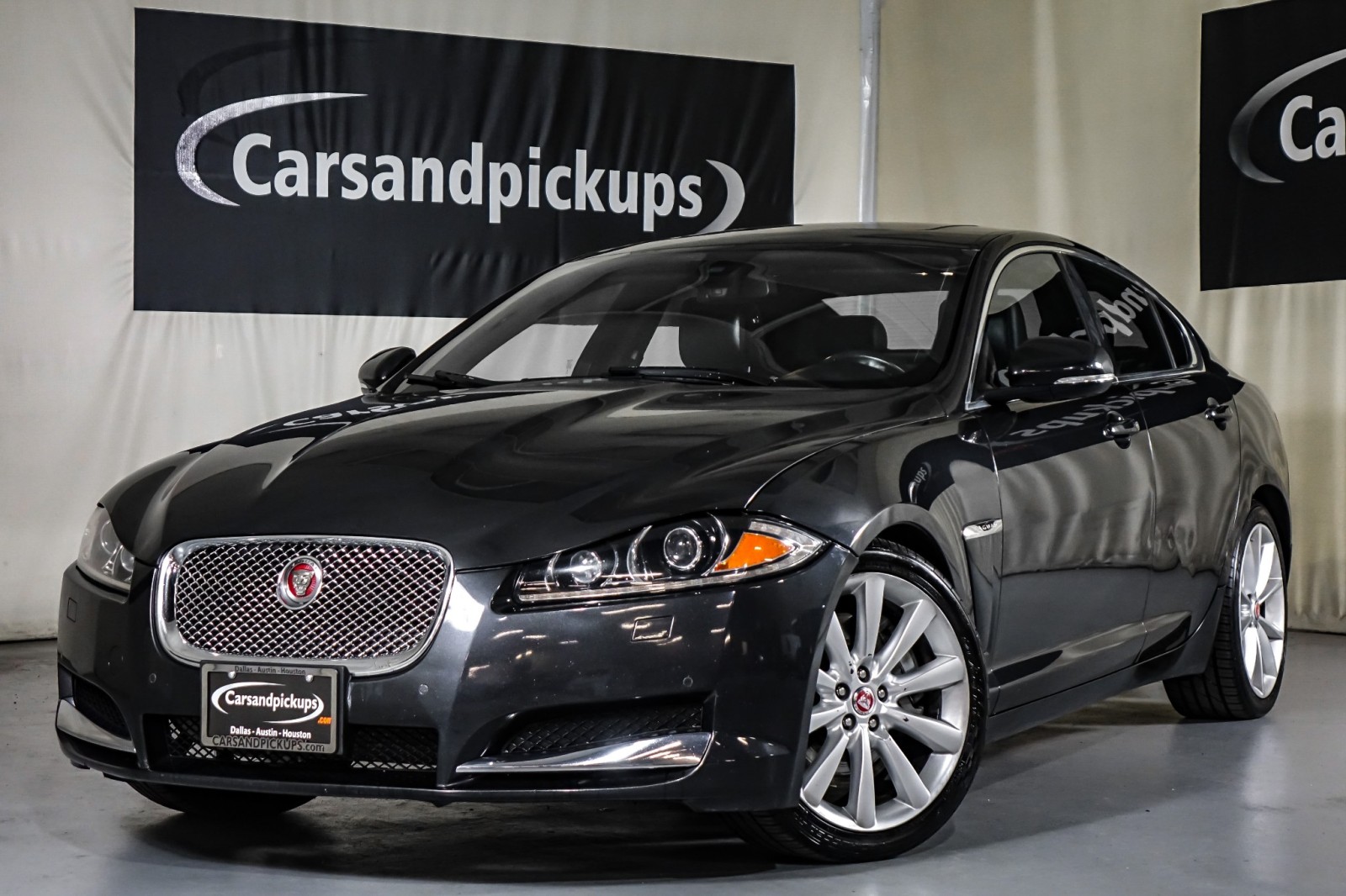 2015 Jaguar XF V6 Sport 4