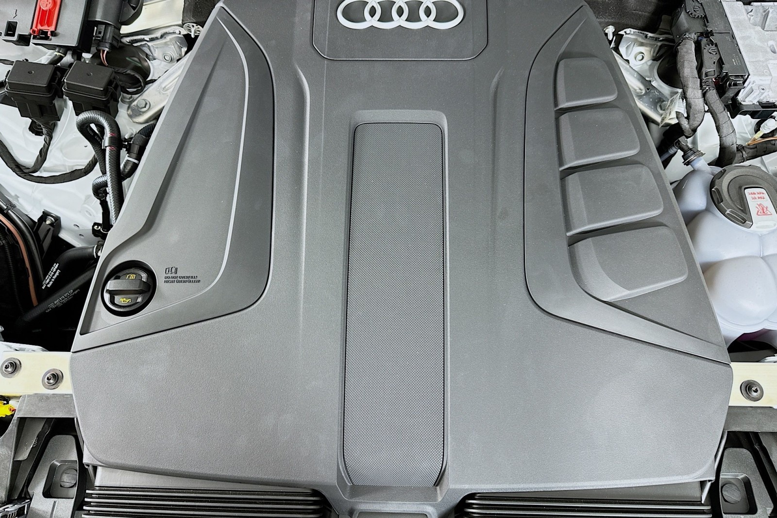 New 2026 Glacier White Metallic Audi Premium image 12