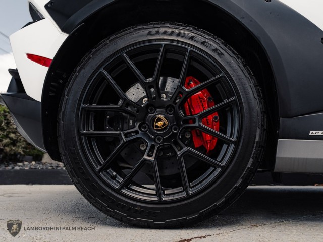Lamborghini Huracan Sterrato