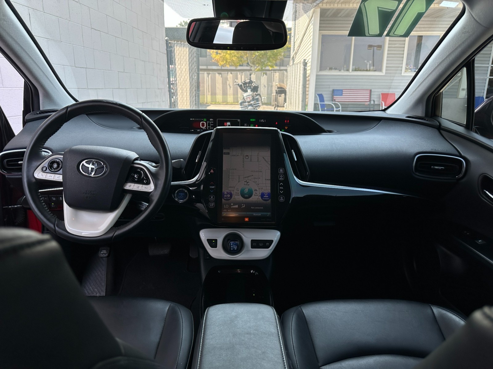 2017 Toyota Prius Prime Advanced 27