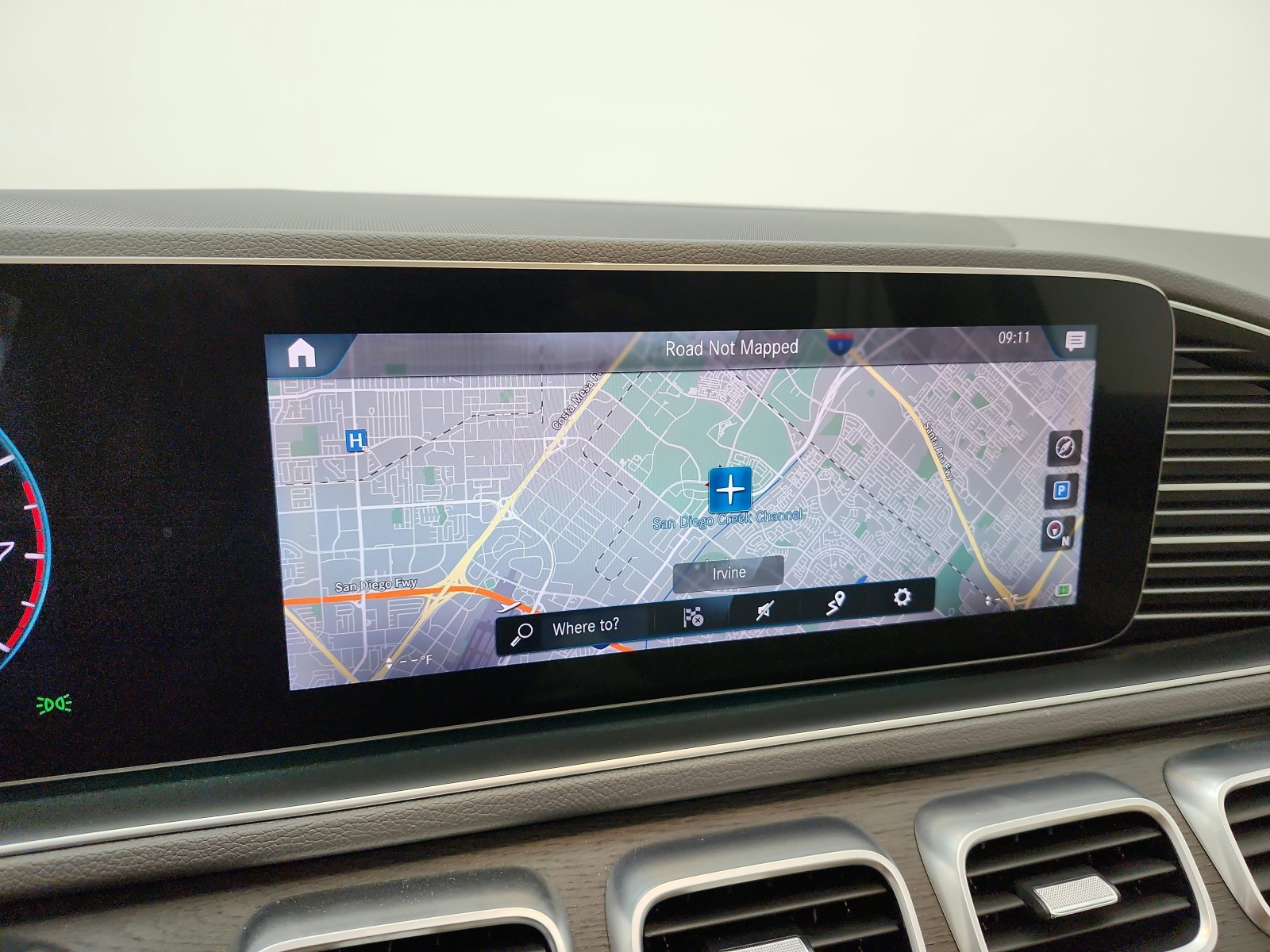 Used 2020 Black Mercedes-Benz GLE 350 4MATIC® SUV image 14