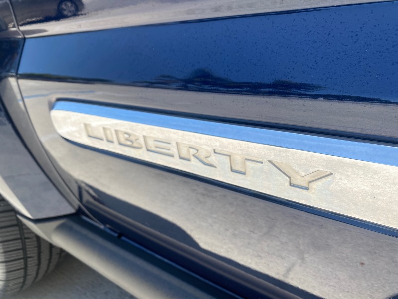 2006 Jeep Liberty 4WD Limited LOW MILES 75,410 in , 