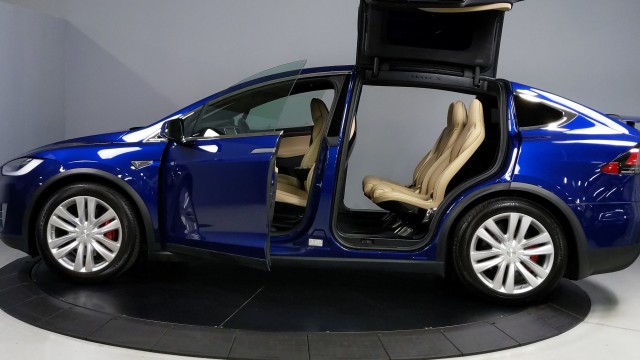 2016 Tesla Model X P90D 4