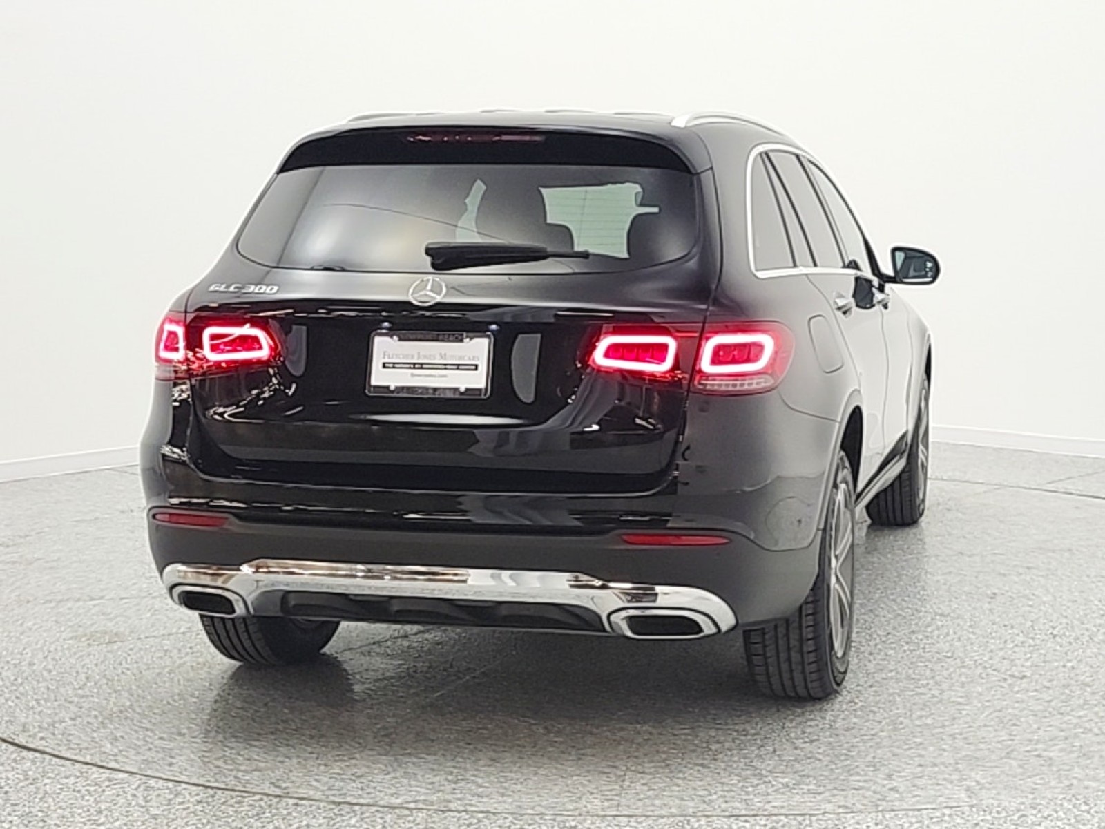 Used 2022 Black Mercedes-Benz GLC 300 SUV image 6