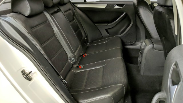 2013 Volkswagen Jetta Sedan SE w/Convenience 23