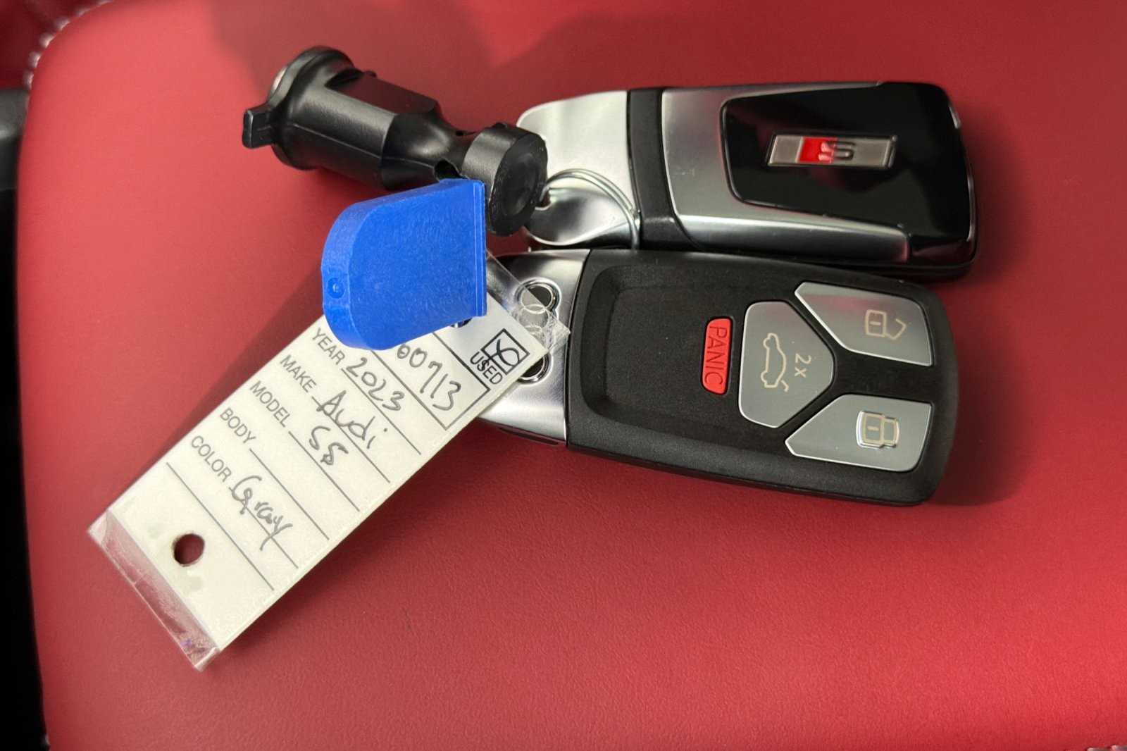 Used 2023 Daytona Gray Pearl Effect Audi Premium Plus 3.0 TFSI quattro image 24