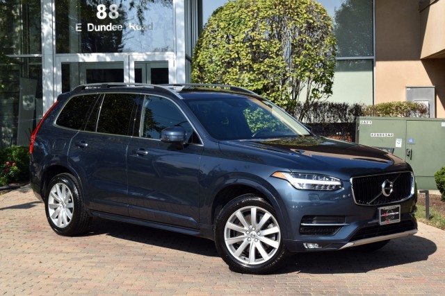 2018 Volvo XC90 Momentum Plus Nav Panoroof AWD 2