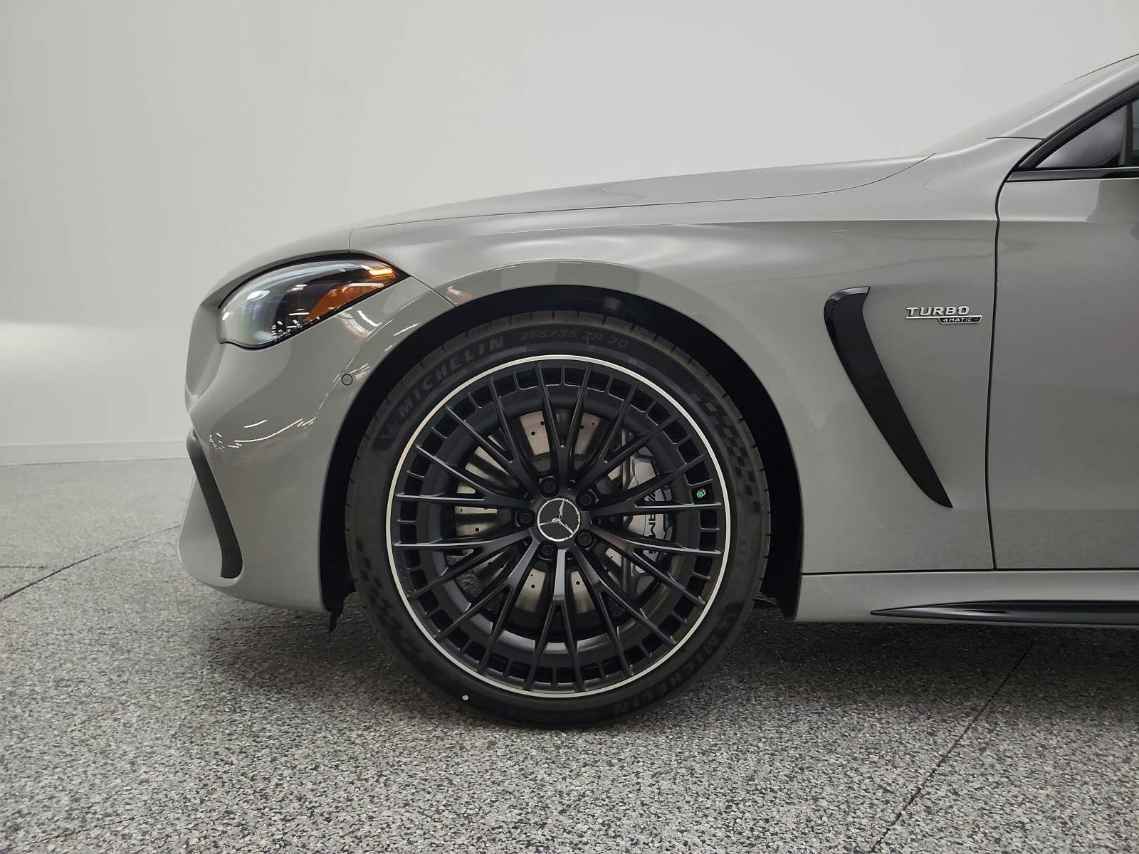 New 2026 MANUFAKTUR Alpine Grey Metallic Mercedes-Benz AMG® CLE 53 image 15