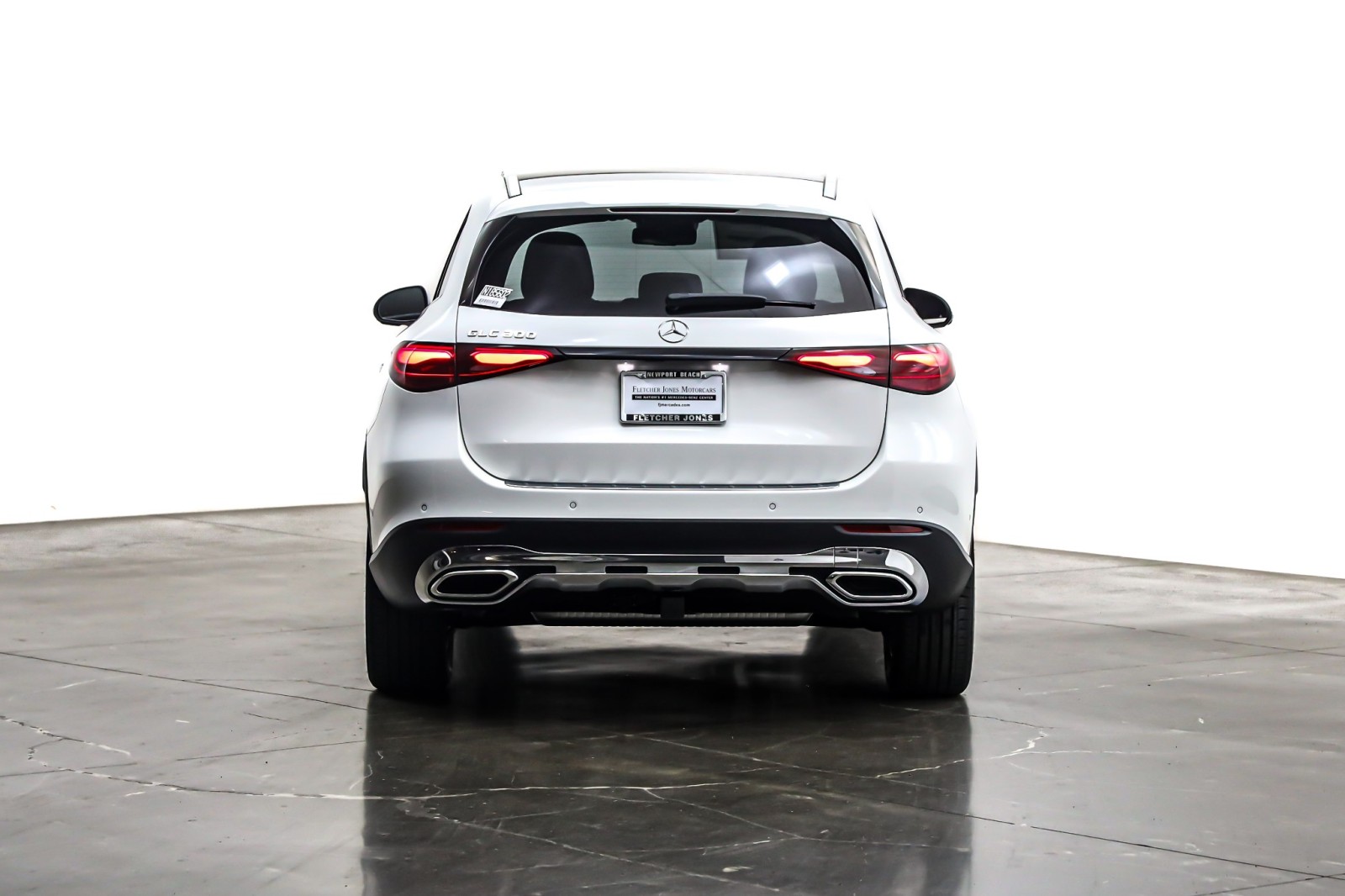 New 2026 Polar White Mercedes-Benz GLC 300 SUV image 3