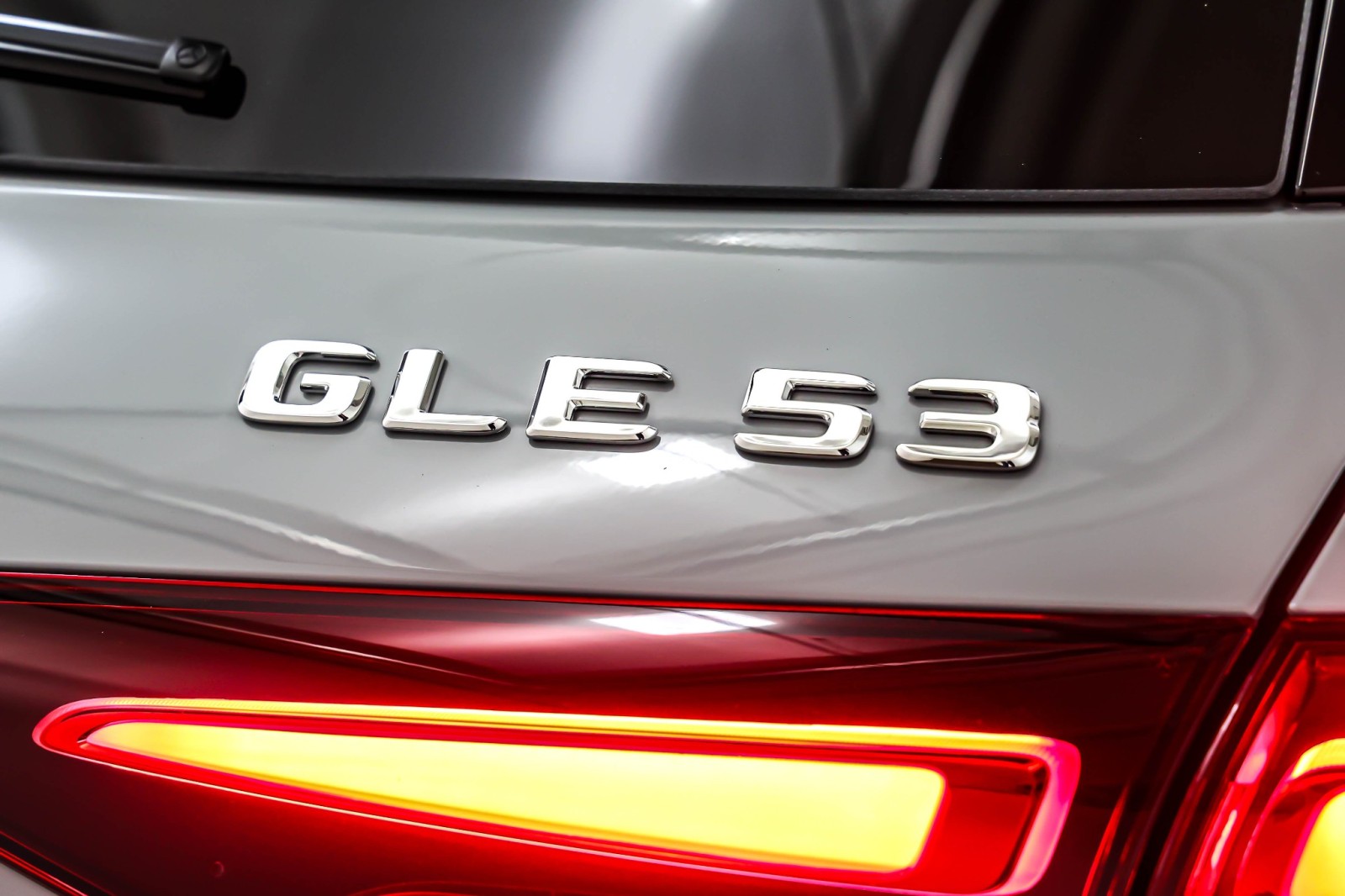 New 2026 MANUFAKTUR Alpine Grey Mercedes-Benz AMG® GLE 53 image 9