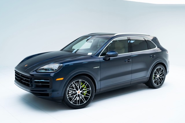 2026  Cayenne E-Hybrid in , 
