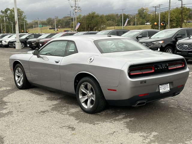 2016 Dodge Challenger SXT 5