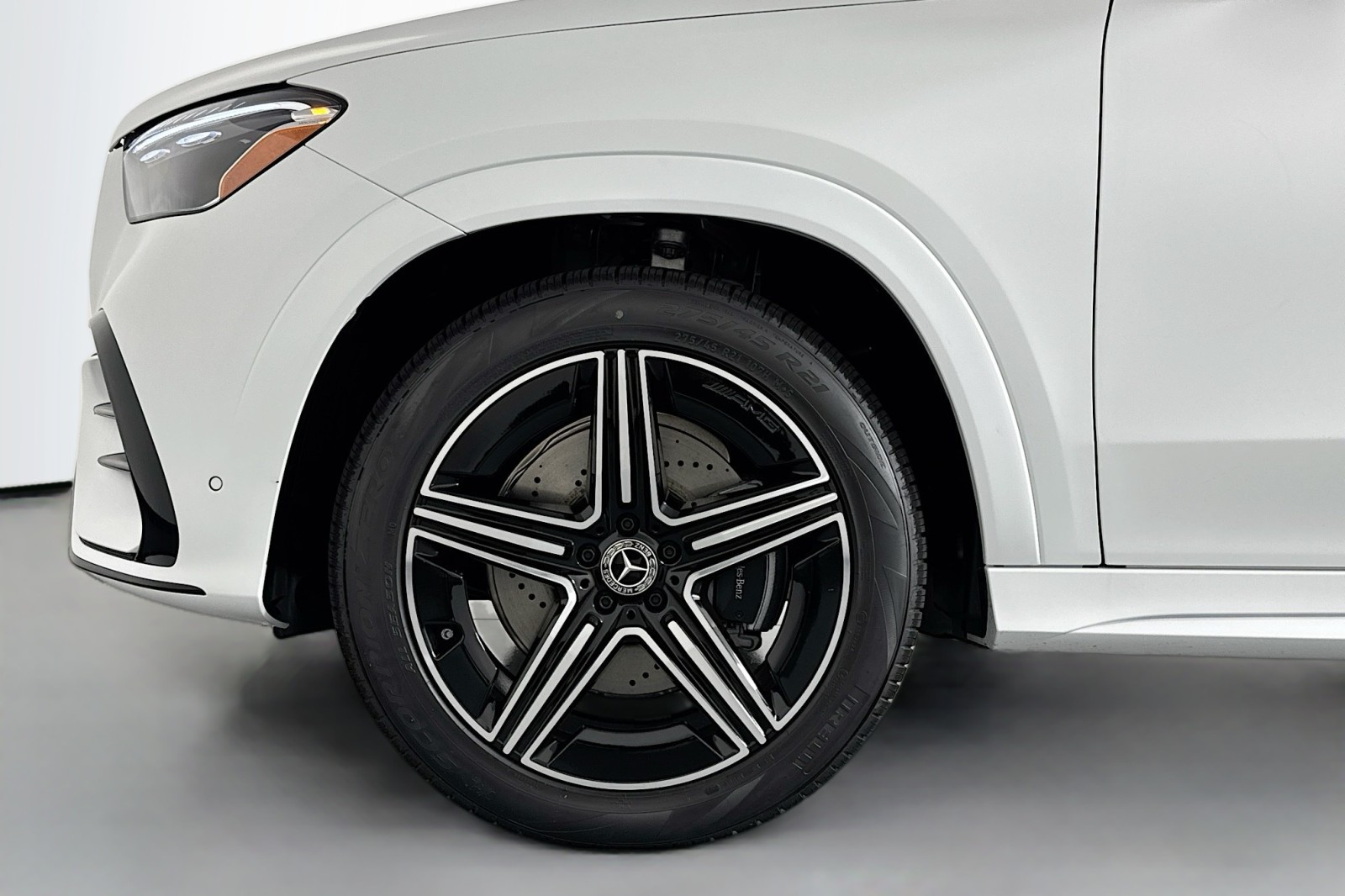 New 2026 MANUFAKTUR Moonlight White magno Mercedes-Benz GLE 350 4MATIC® SUV image 9