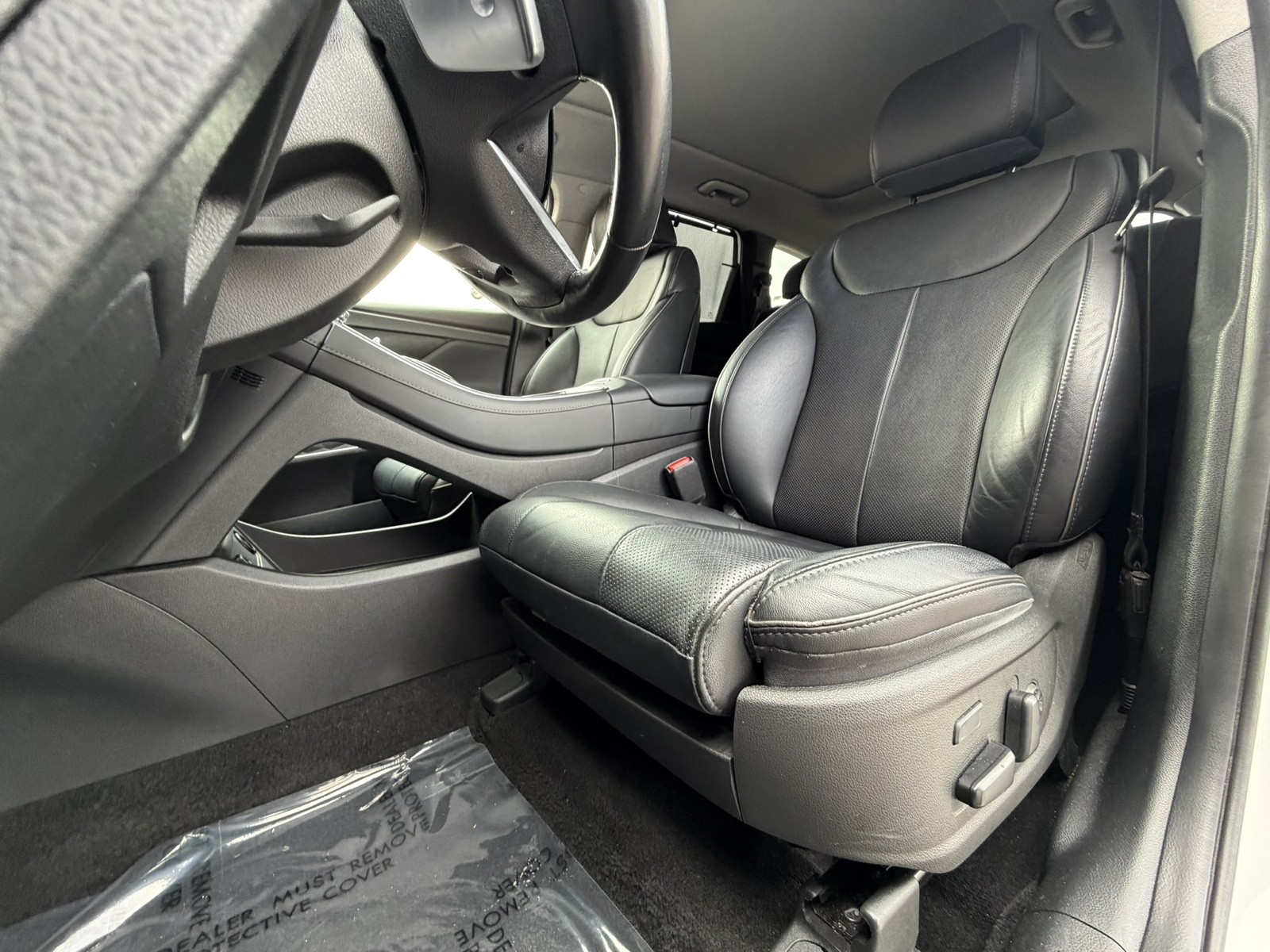2023 Hyundai Santa Fe - $22,477