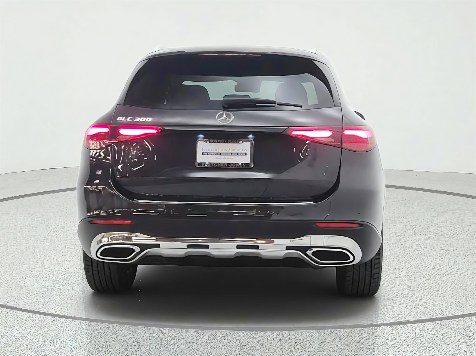 Certified Used 2026 Graphite Grey Metallic Mercedes-Benz GLC 300 SUV image 6