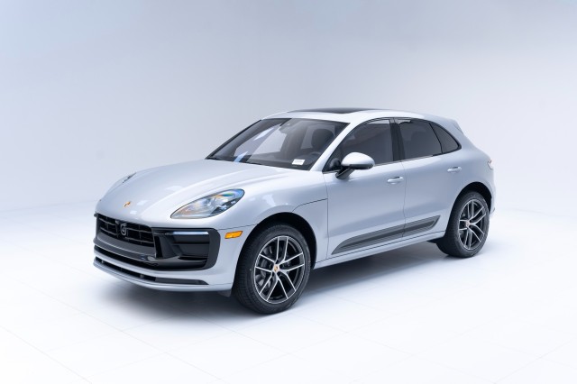 2024  Macan  in , 