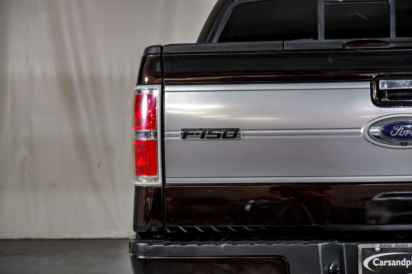 2014 Ford F-150 Platinum 39