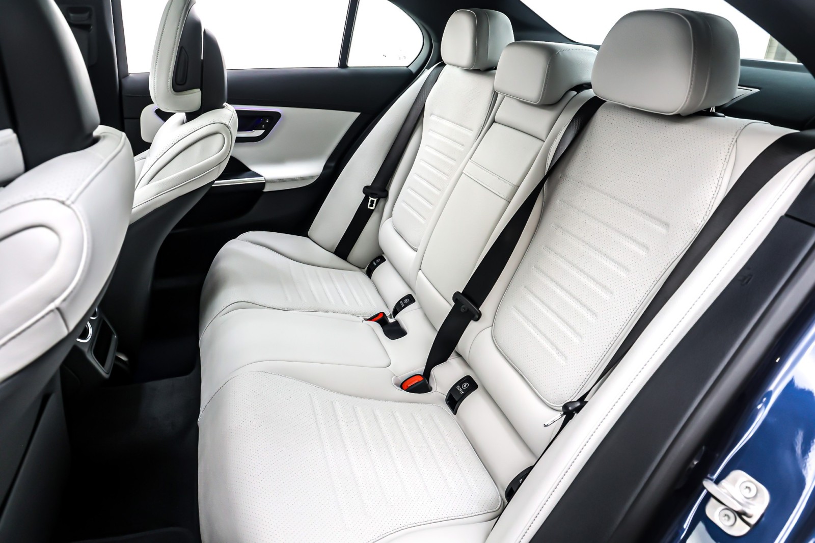 New 2026 Twilight Blue Metallic Mercedes-Benz C 300 image 8