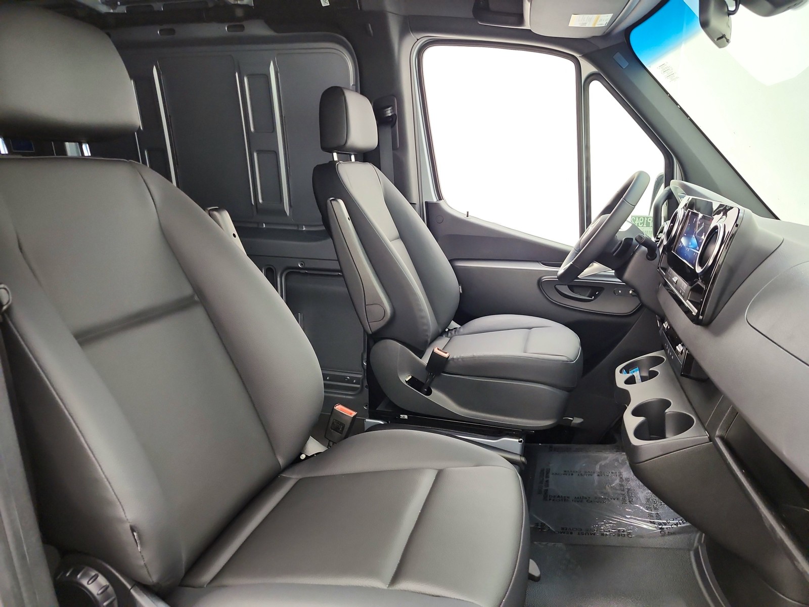 New 2026 Hightech Silver Mercedes-Benz Standard Roof 4-Cyl Diesel image 26