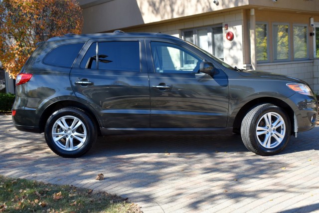 2011 Hyundai Santa Fe Keyless Entry Heated F/Seats Sunroof Bluetooth Infinity Sound $30,290 14