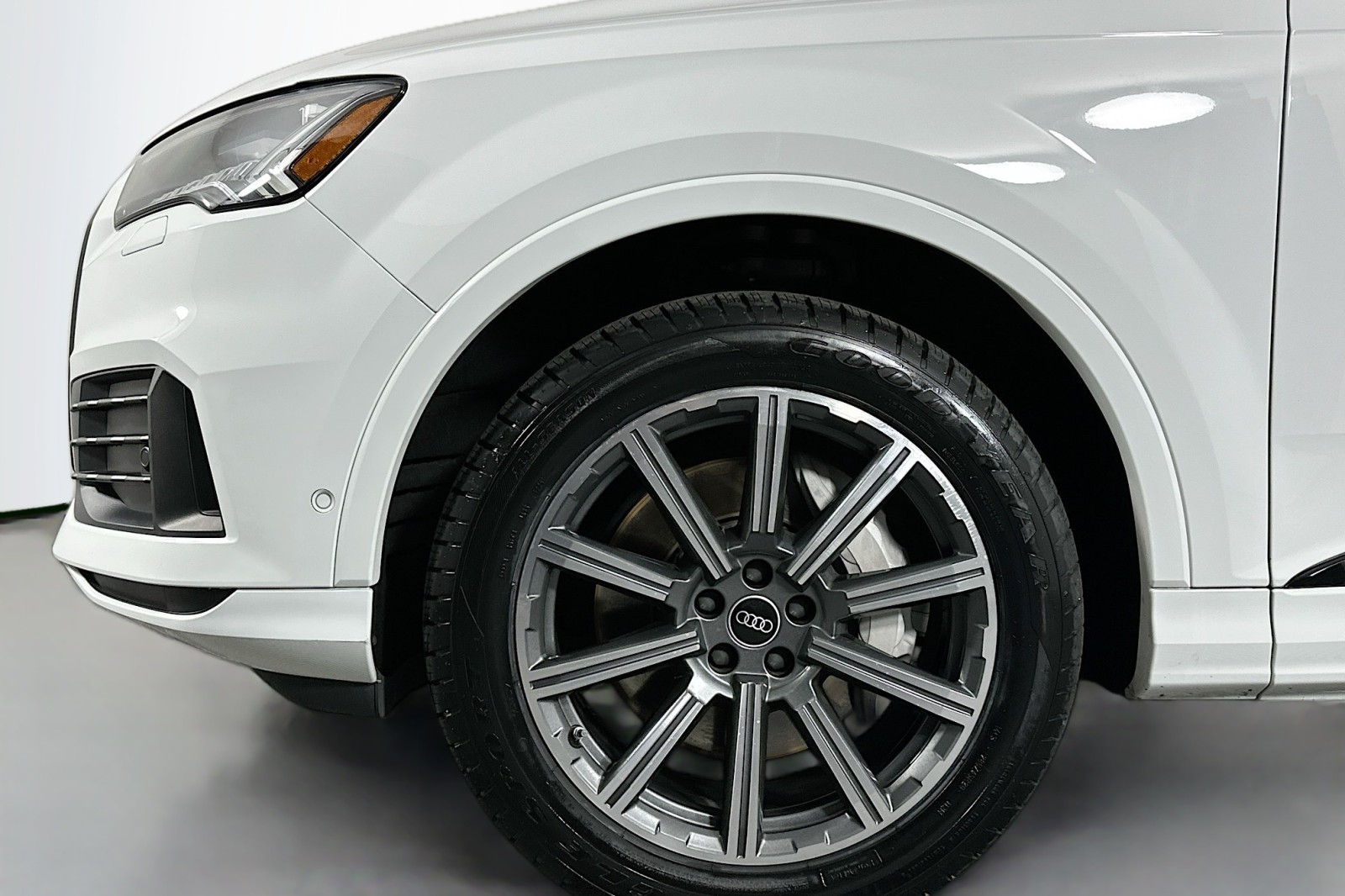 Used 2023 Carrara White Audi Premium Plus image 13