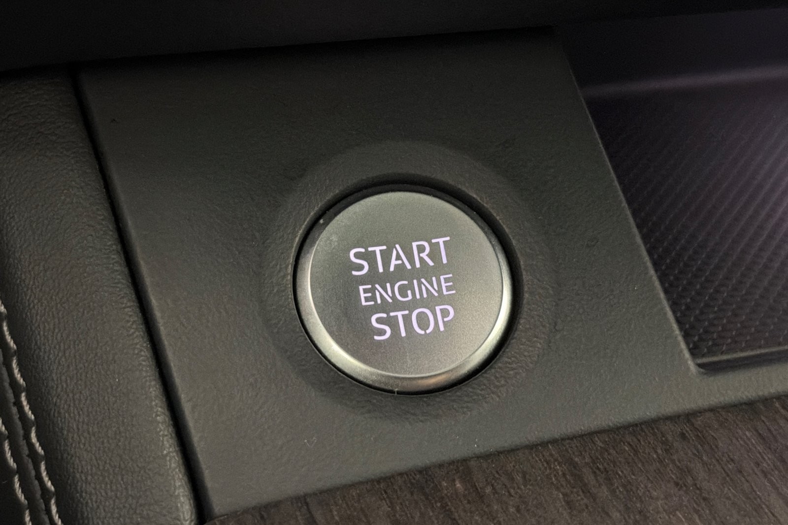 Used 2023 Mythos Black Metallic Audi Premium Plus 40 TFSI quattro image 21