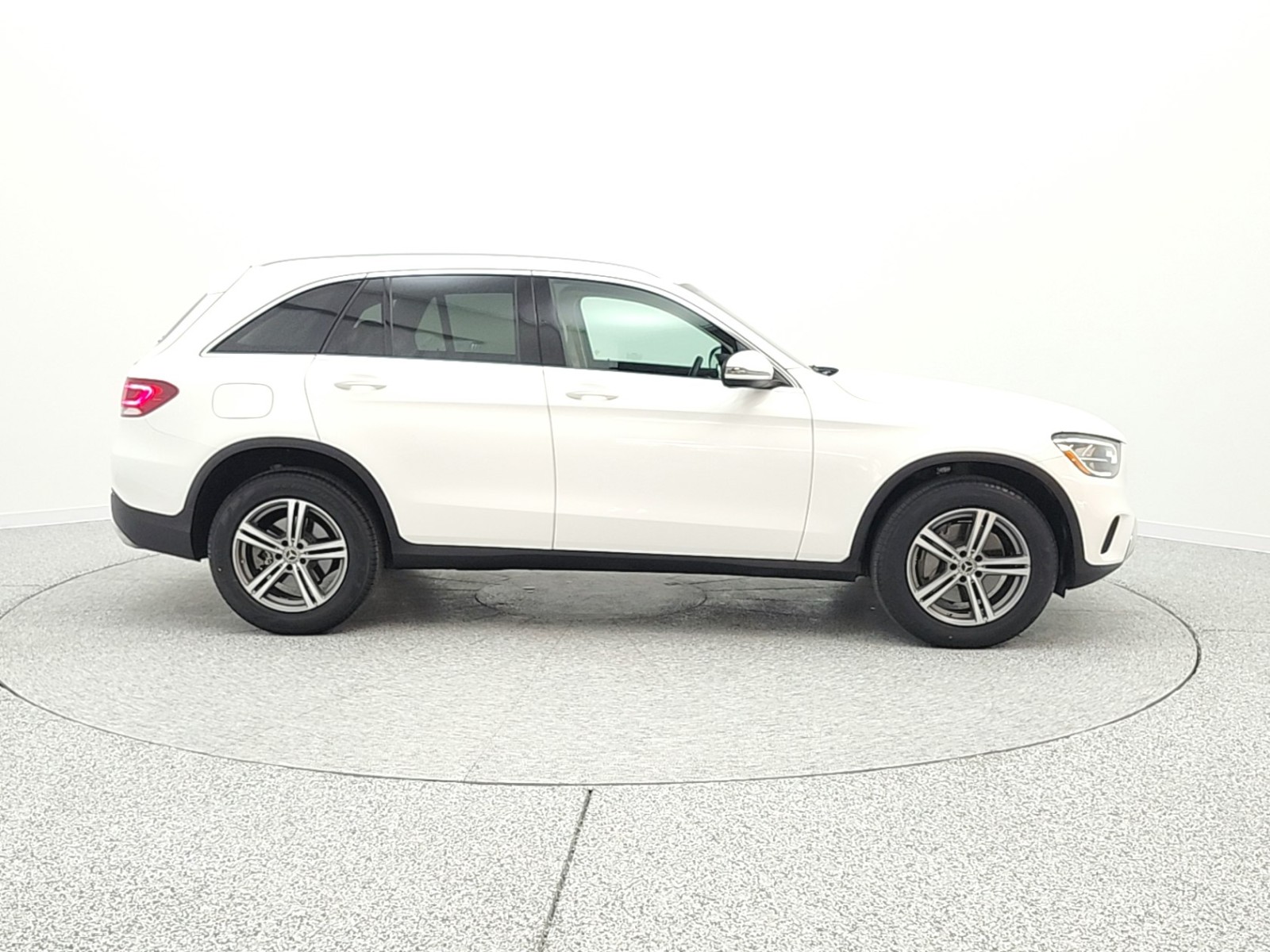 Used 2020 Polar White Mercedes-Benz GLC 300 4MATIC® SUV image 4