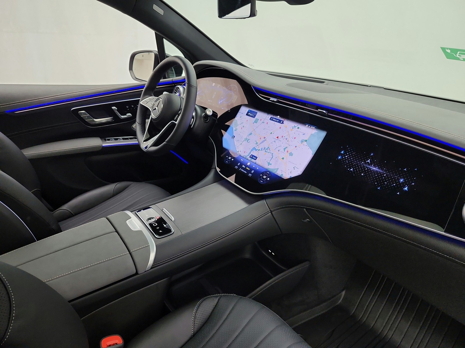 New 2026 Black Mercedes-Benz EQS 400 4MATIC® SUV image 13