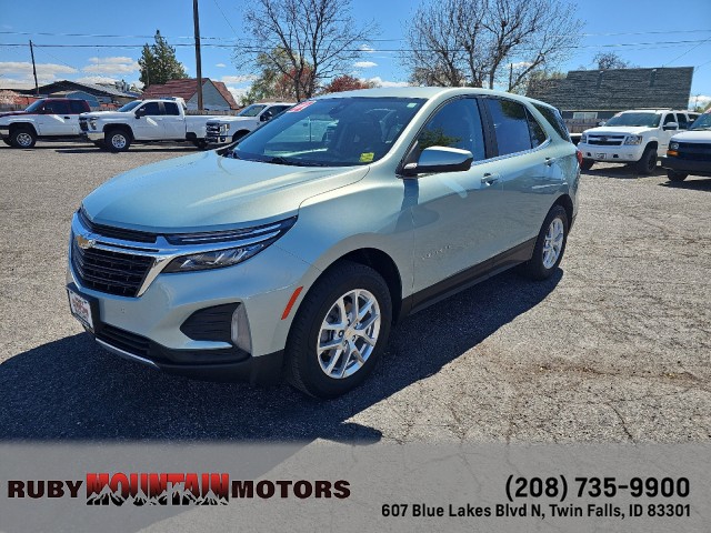 View vehicle photo 3