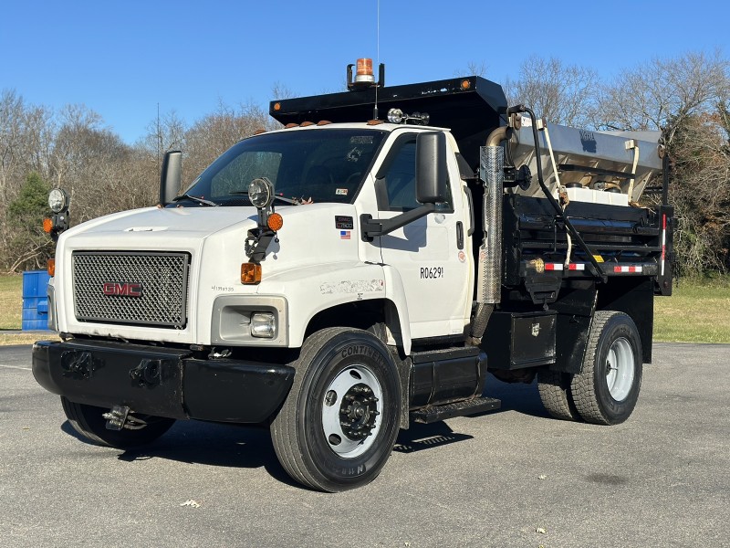 2003 GMC C7500 Dump Truck w Spreader  in , 