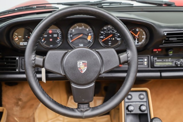 1989 Porsche 911 Carrera Speedster 29