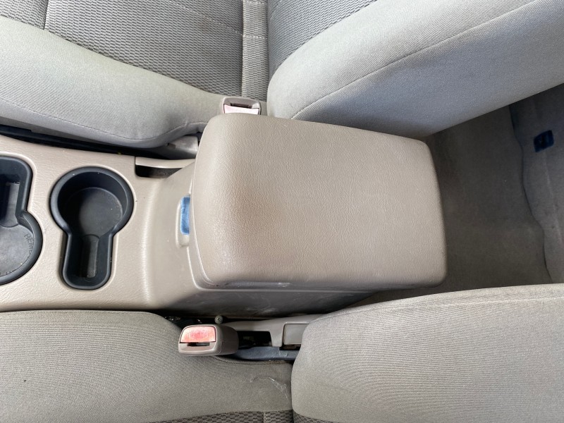 2004 Nissan Frontier 2WD XE LOW MILES 70,694 PU in , 